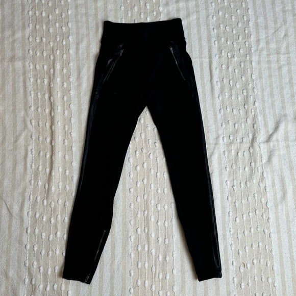 Athleta Siena black leggings, faux leather trim, zipper detail size 6 - Picture 6 of 10